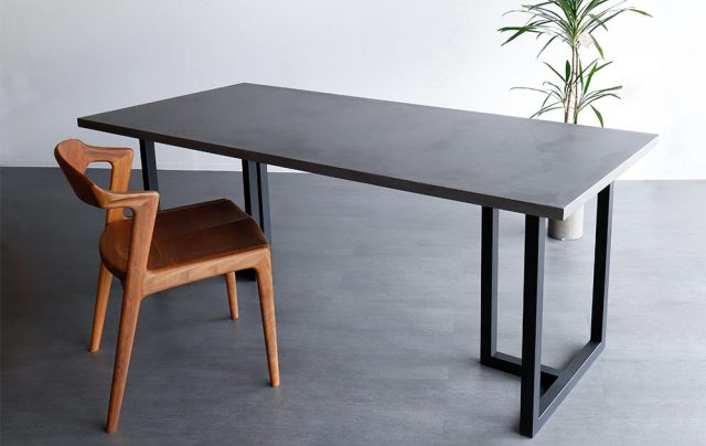 那智黒石 オルトレマテリア テーブル